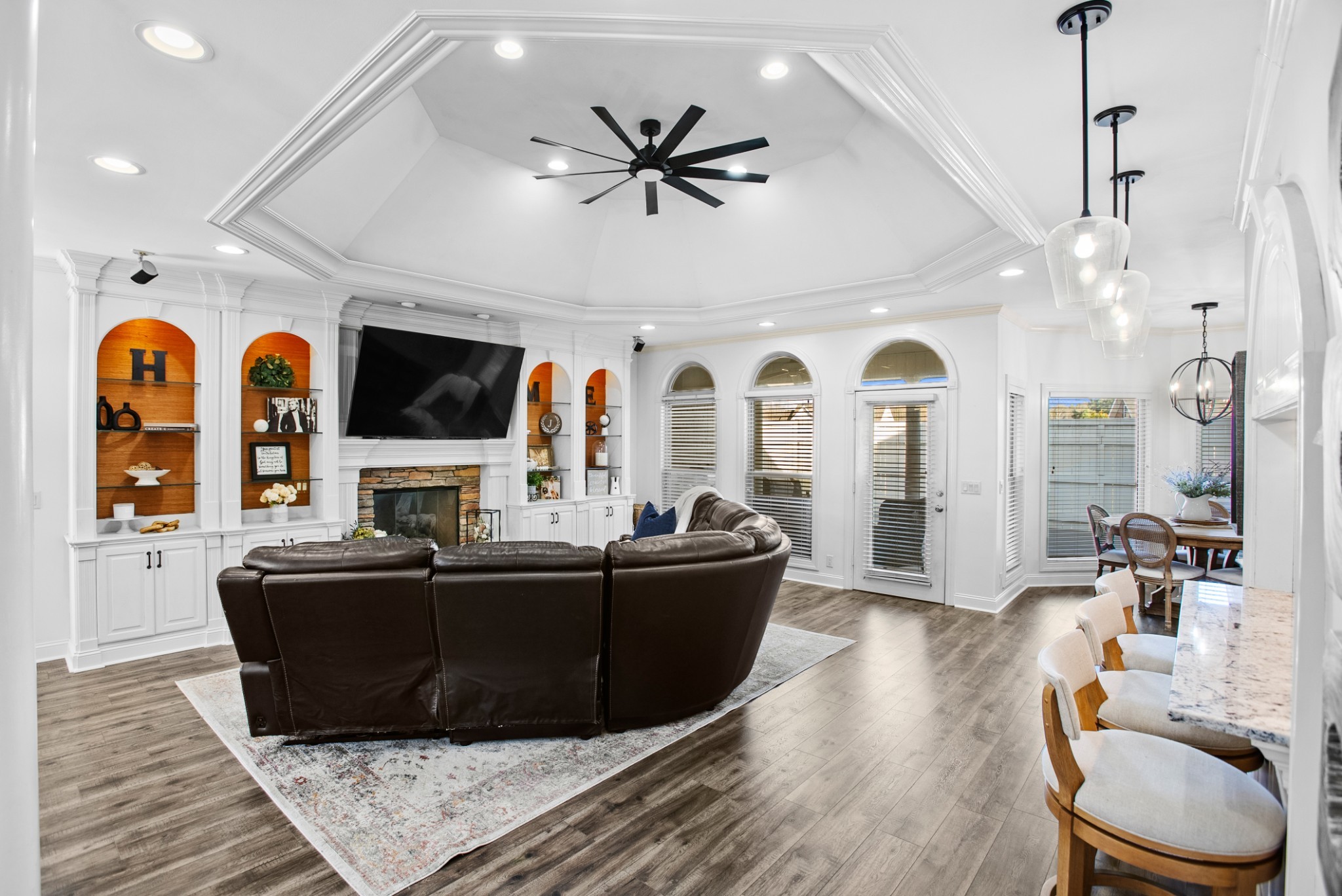 3552 Tolbert Dr