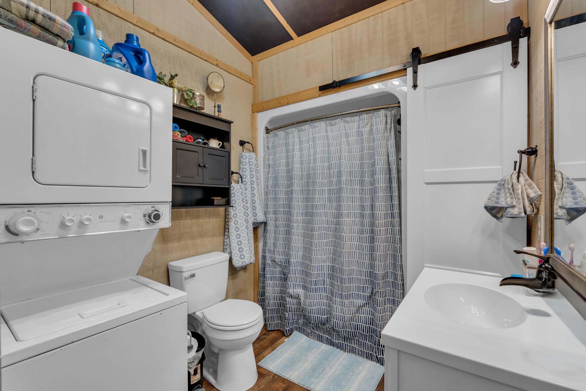 1742 Walter Stone Rd