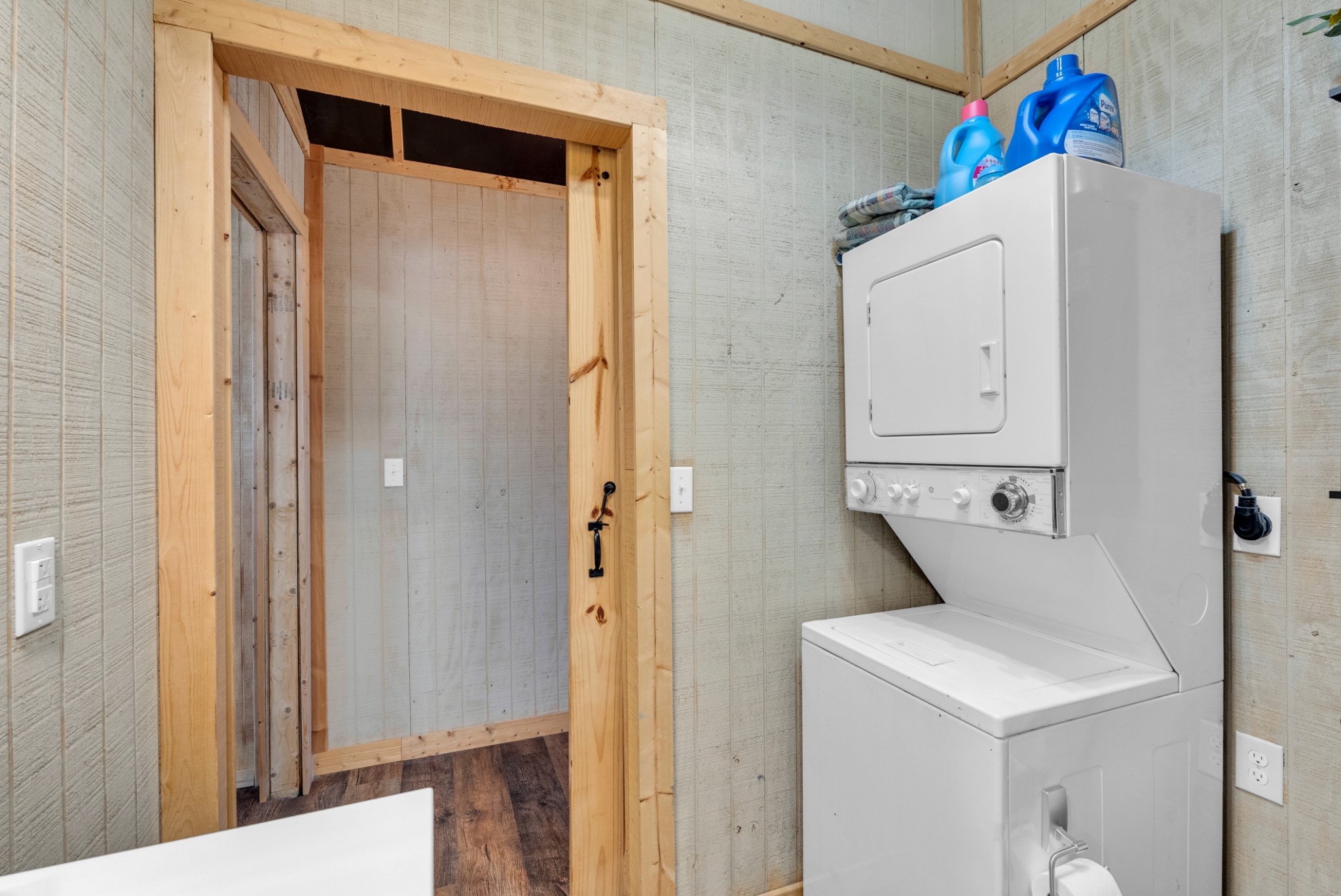 1742 Walter Stone Rd