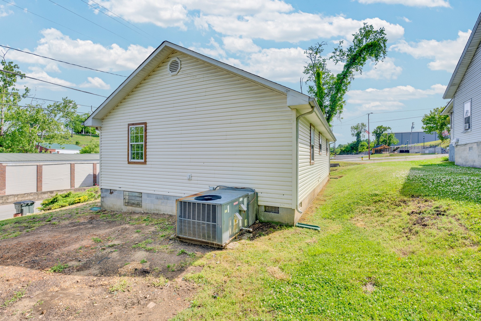 7 N Carter St