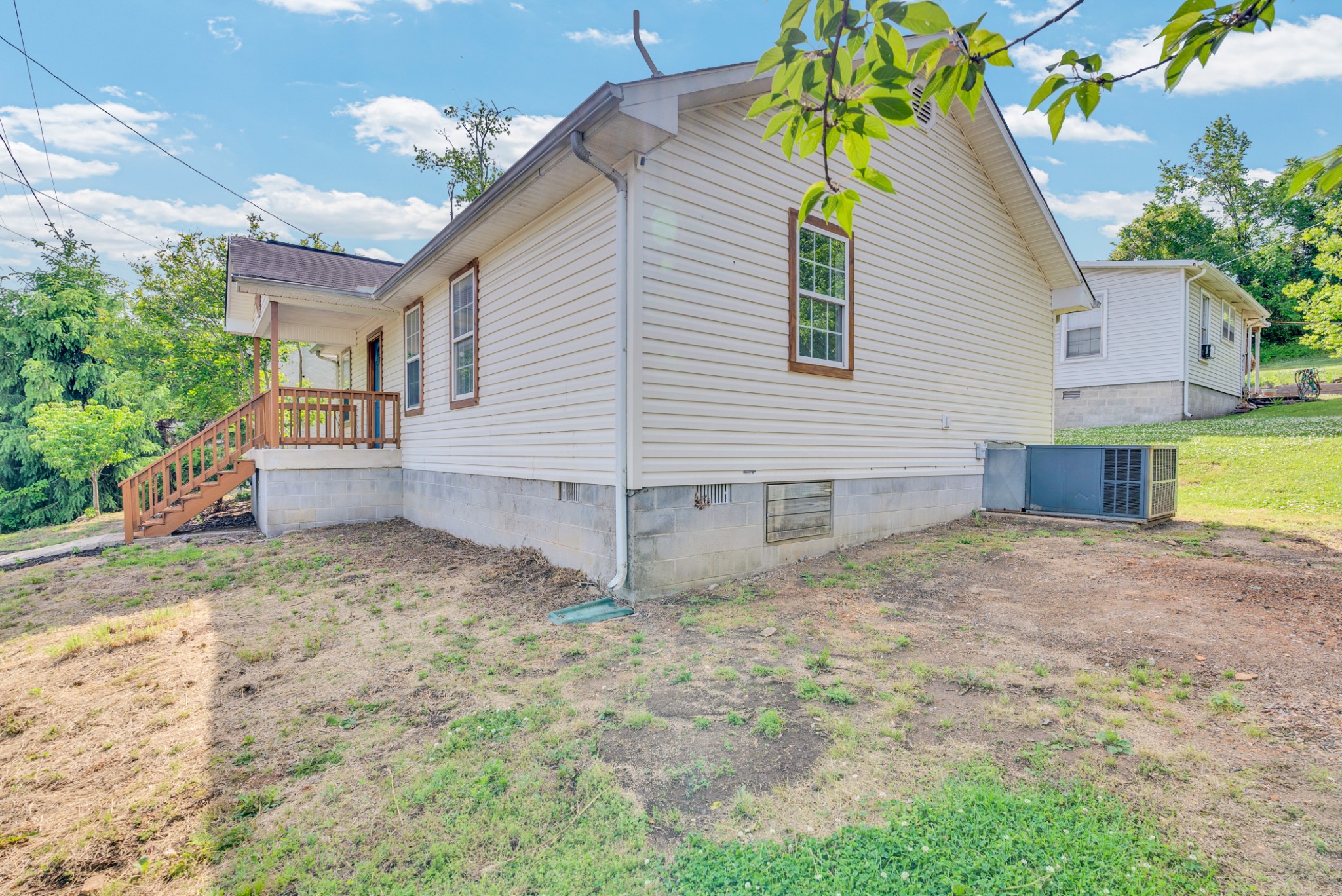 7 N Carter St