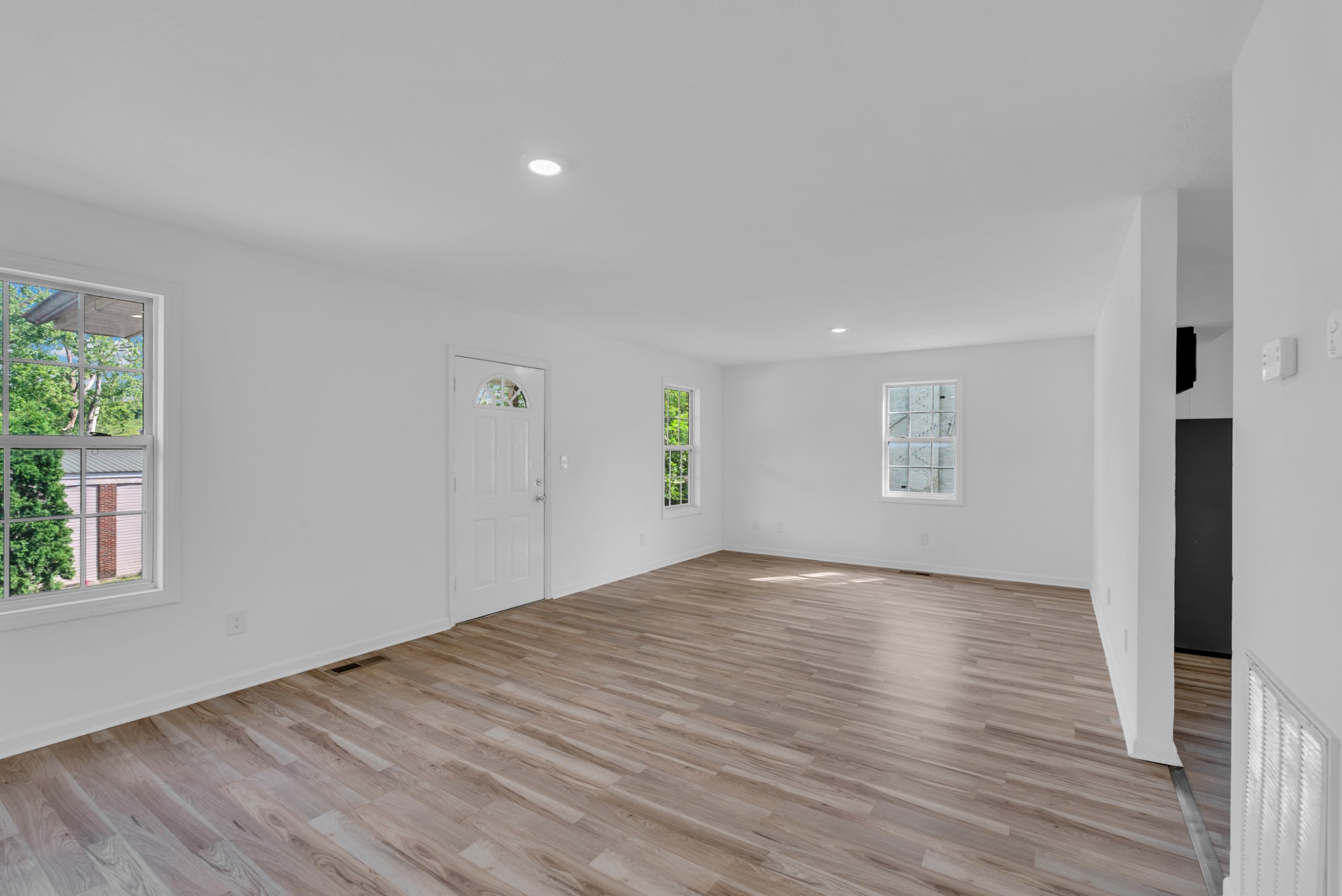 7 N Carter St