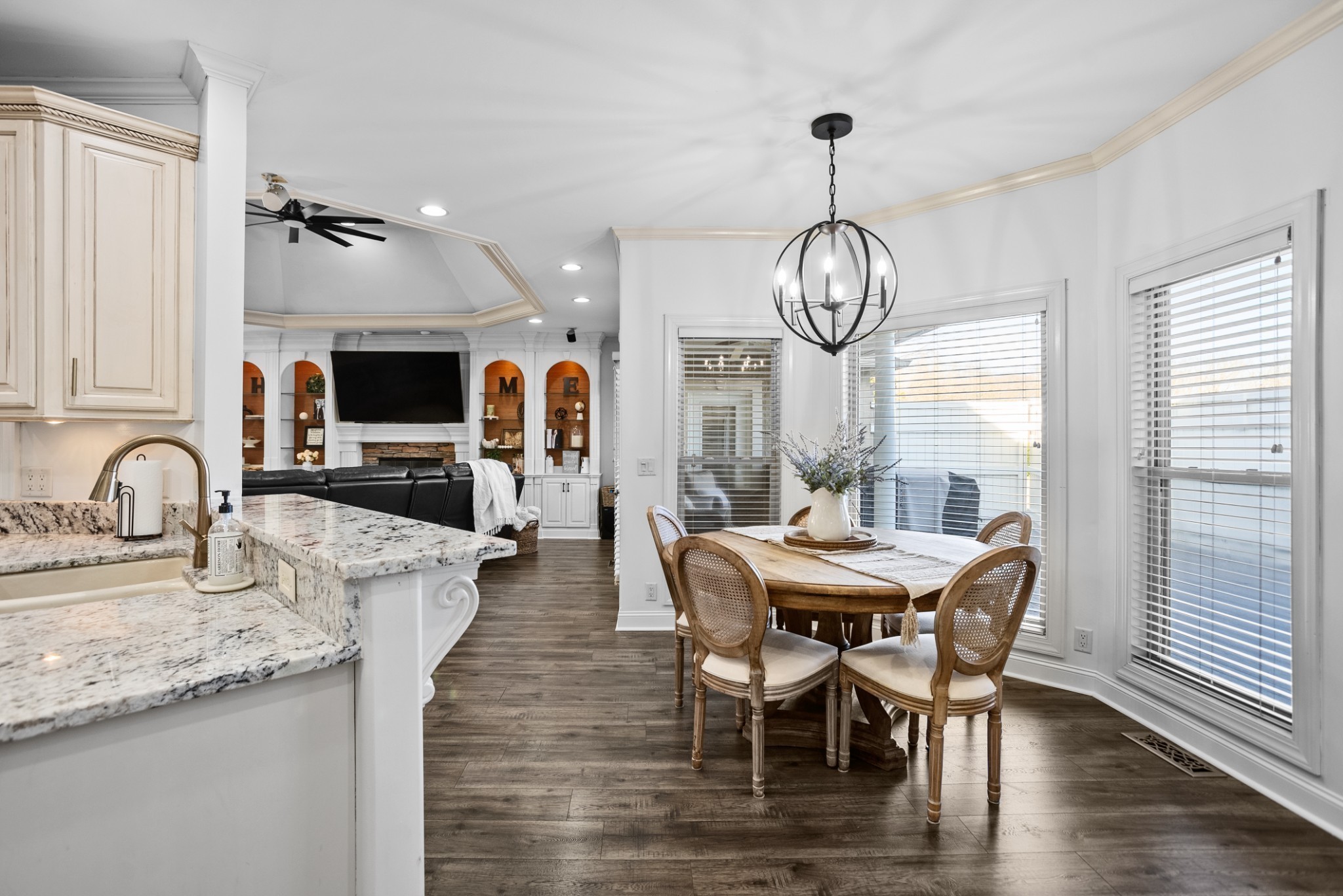 3552 Tolbert Dr