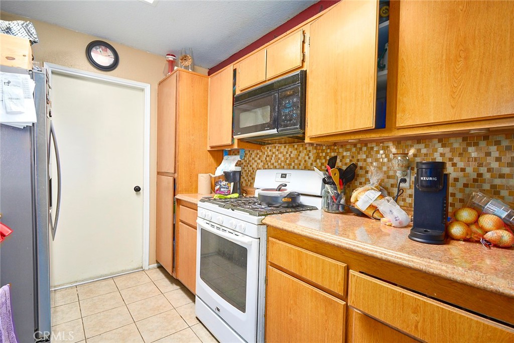 25086 Camino Del Sol