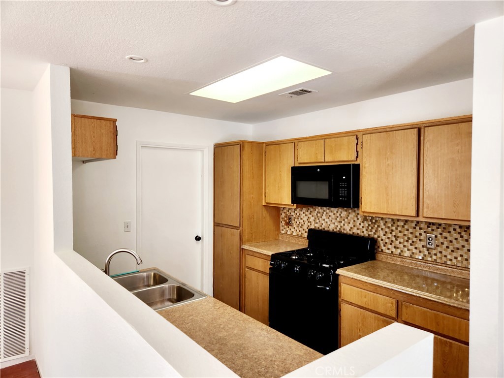 25086 Camino Del Sol