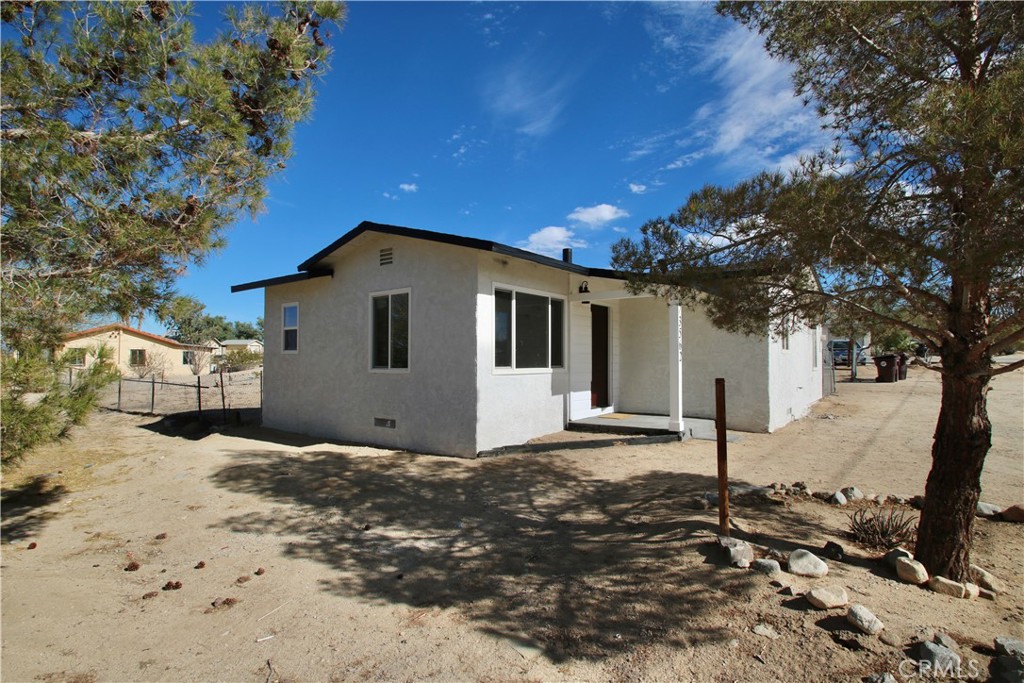 73562 Desert Trail Drive