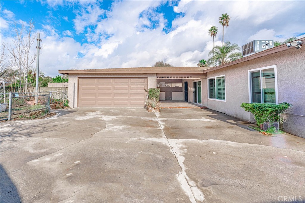 1326 Davidson Avenue