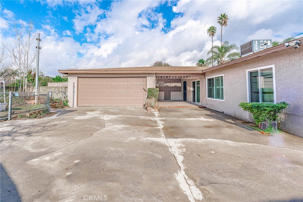 1326 Davidson Avenue