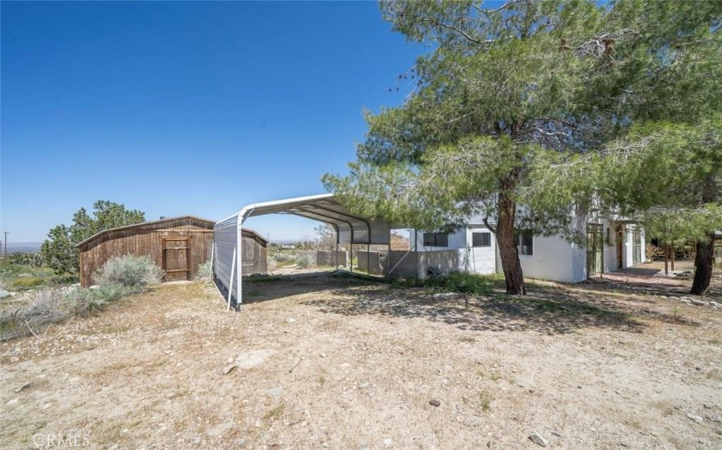 1568 Smoketree Road