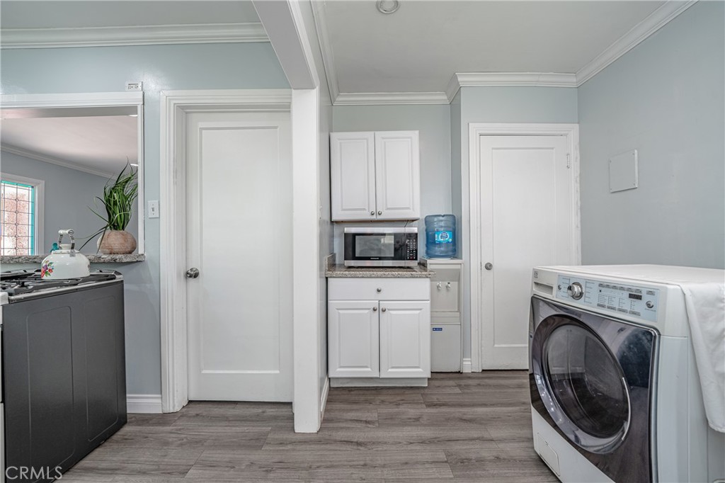 3631 N Arrowhead Avenue