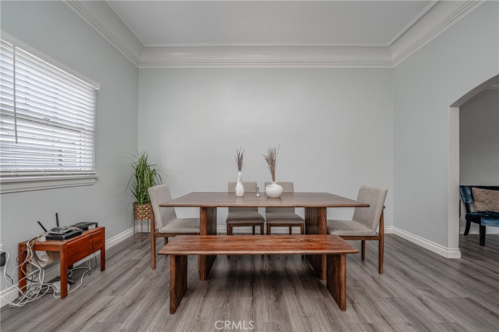 3631 N Arrowhead Avenue