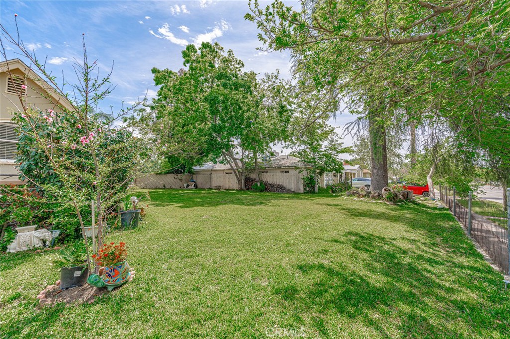 3631 N Arrowhead Avenue