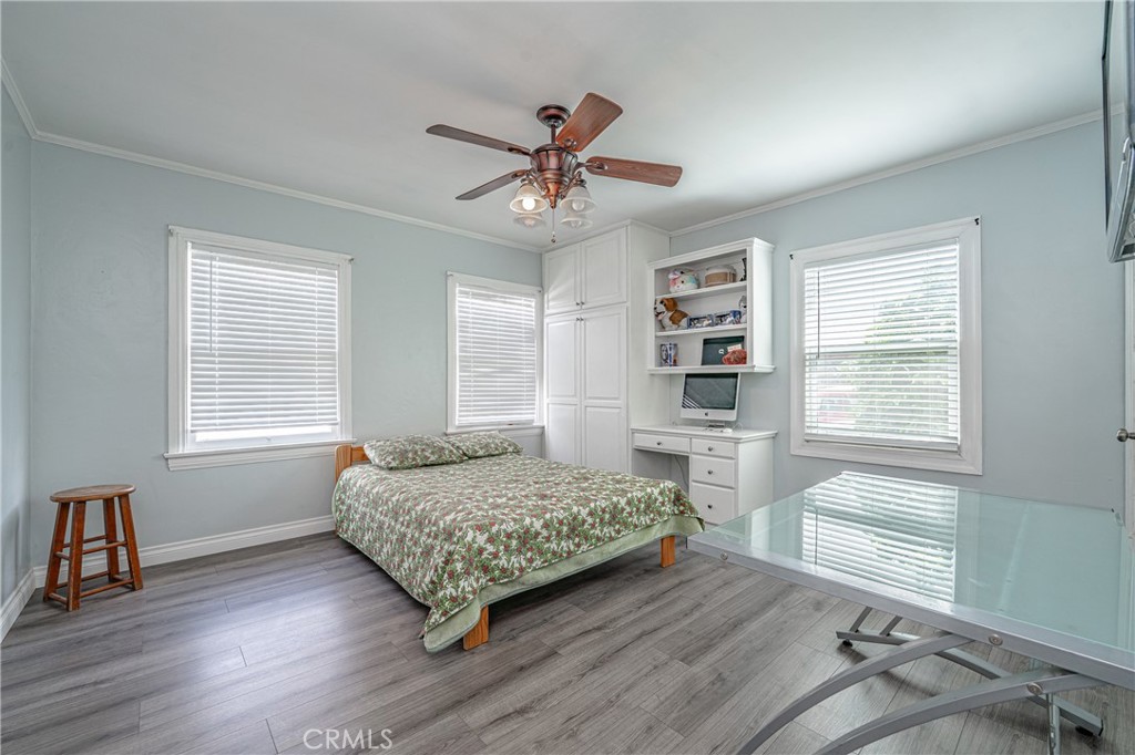 3631 N Arrowhead Avenue