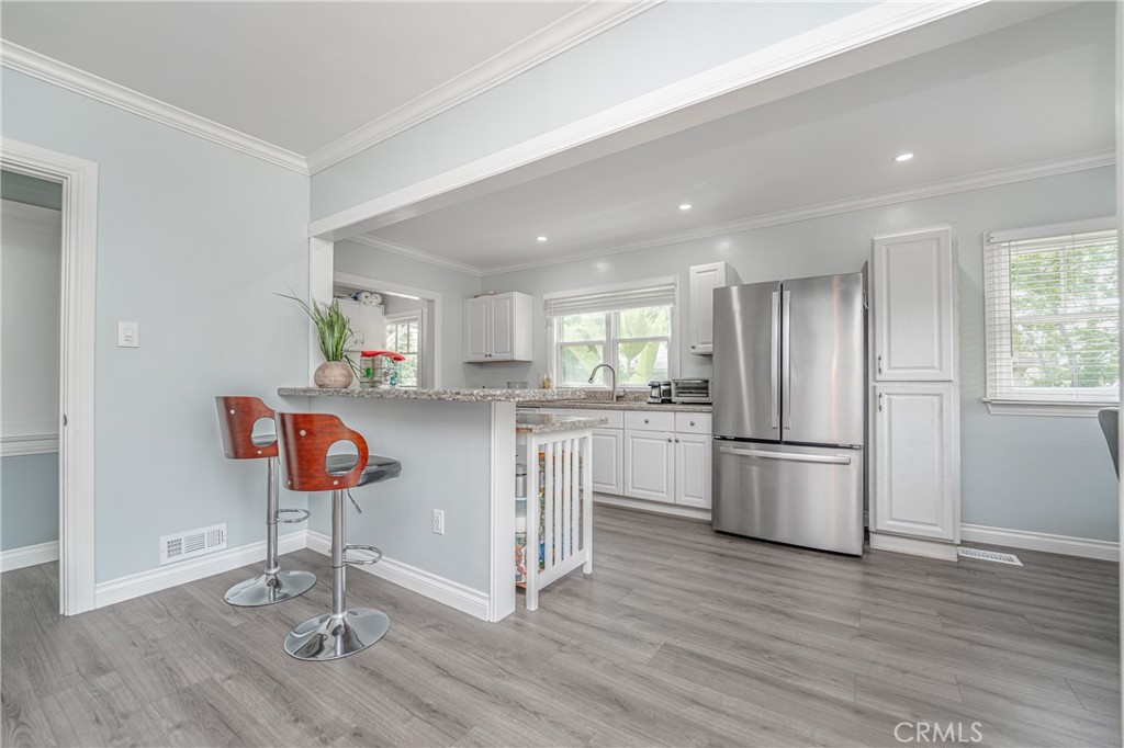 3631 N Arrowhead Avenue