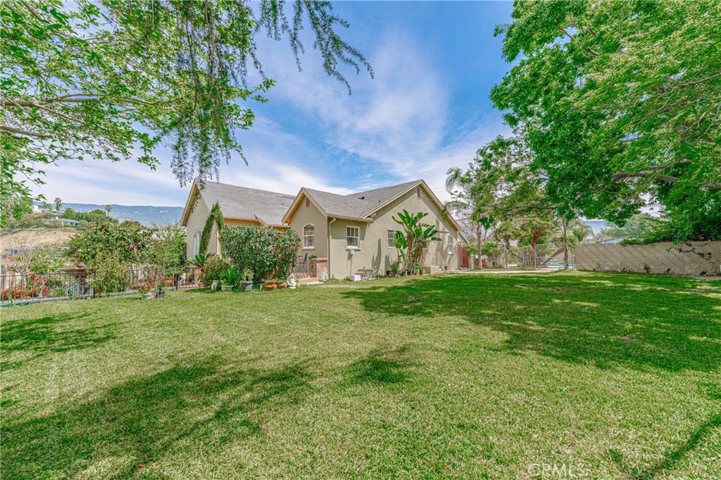 3631 N Arrowhead Avenue