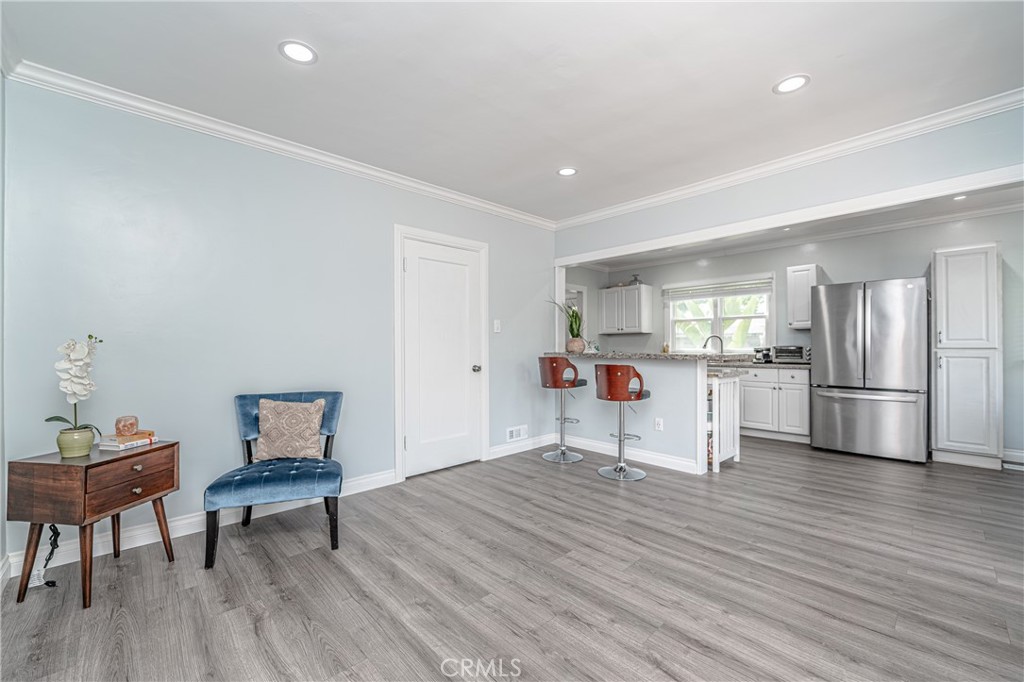 3631 N Arrowhead Avenue