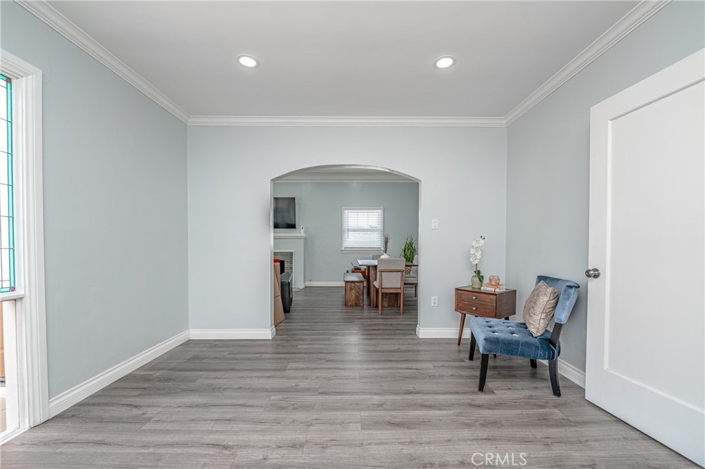 3631 N Arrowhead Avenue