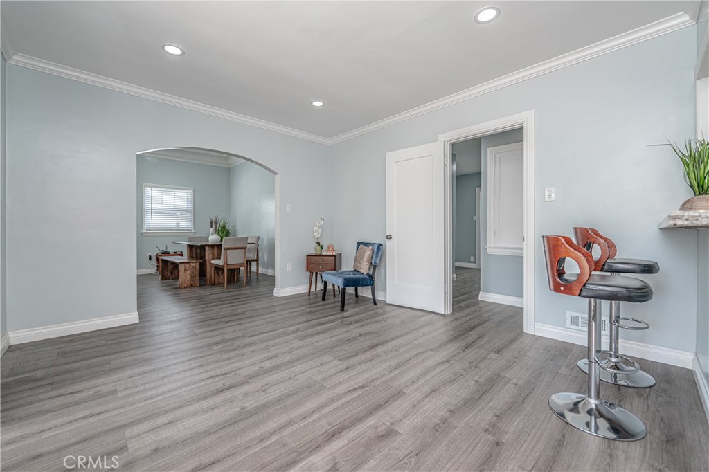 3631 N Arrowhead Avenue