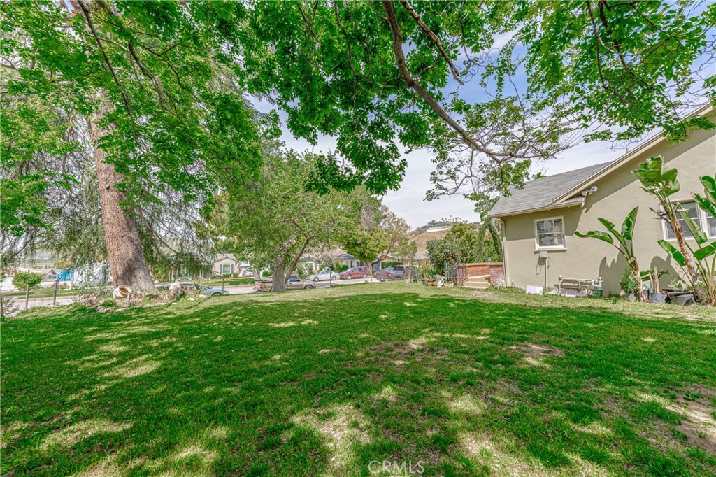 3631 N Arrowhead Avenue