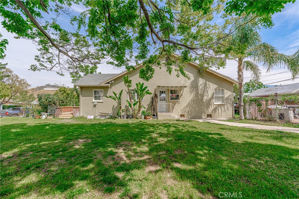 3631 N Arrowhead Avenue