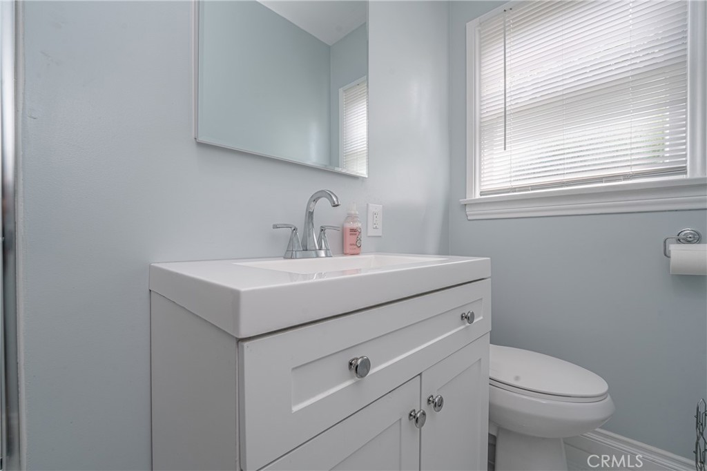 3631 N Arrowhead Avenue