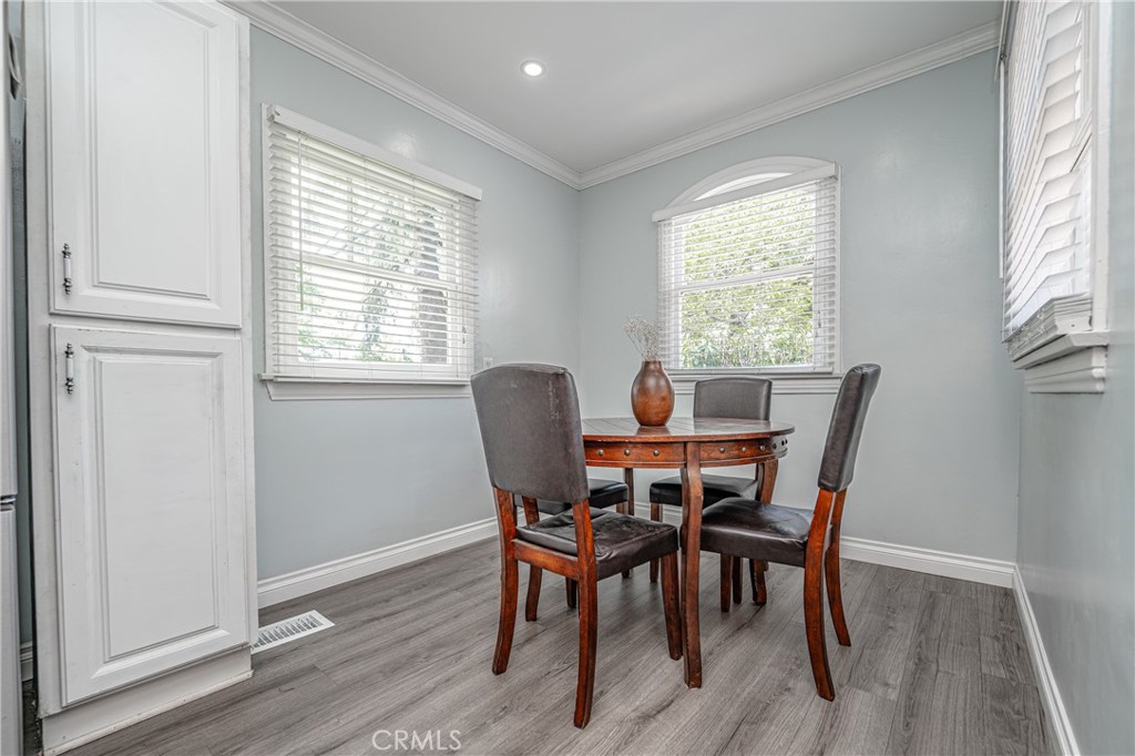 3631 N Arrowhead Avenue