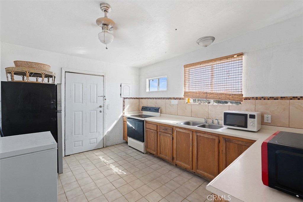 83415 Amboy Road