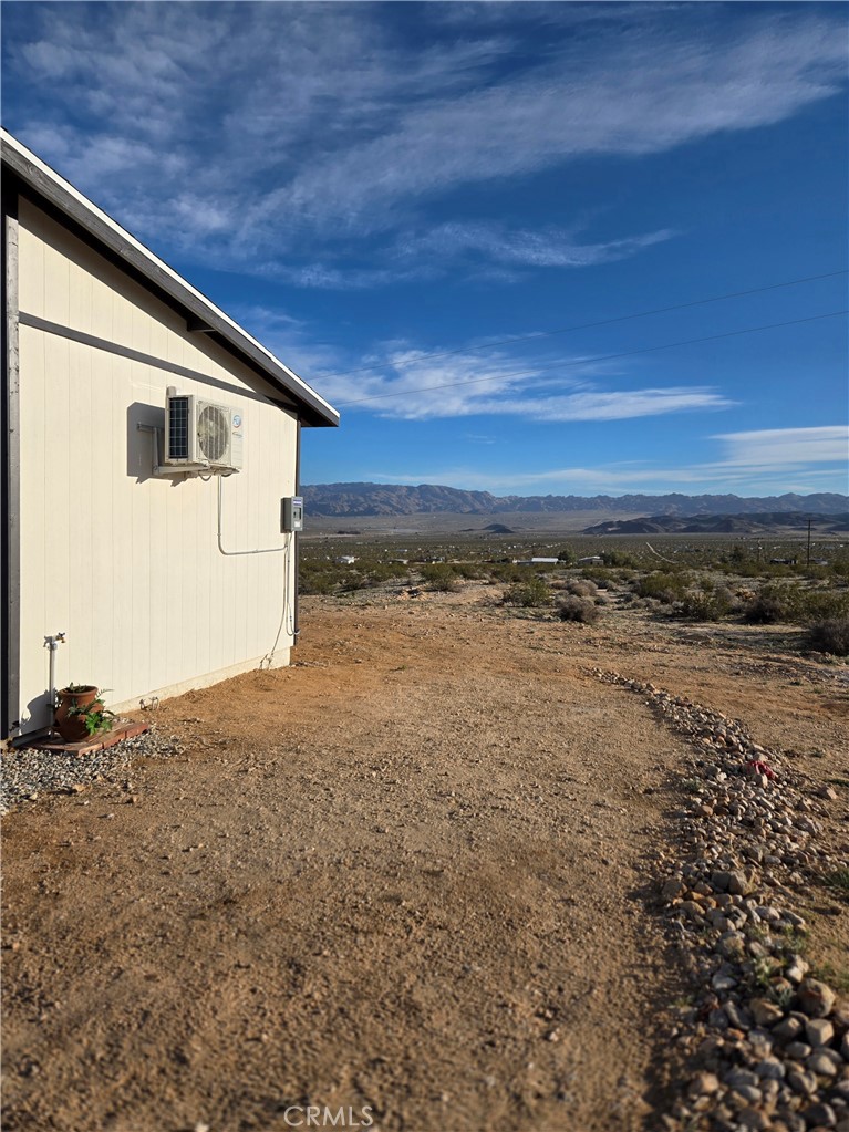 68243 Pioneer Trail