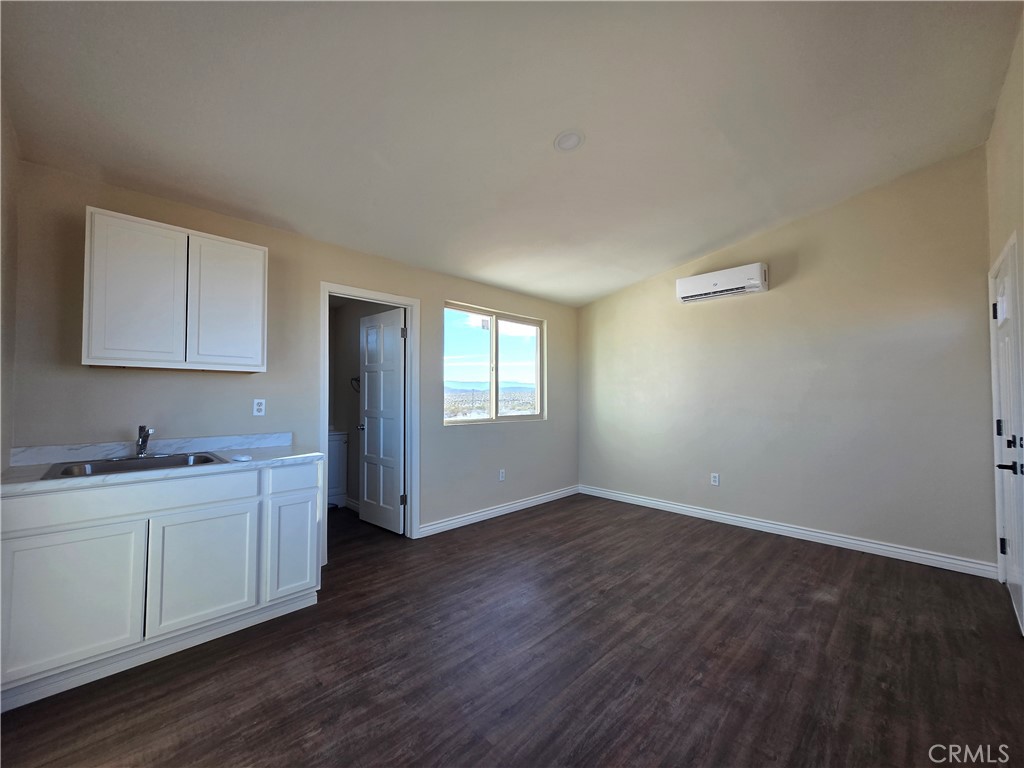 68243 Pioneer Trail