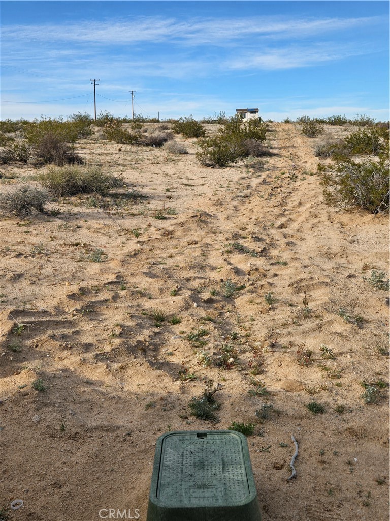 68243 Pioneer Trail