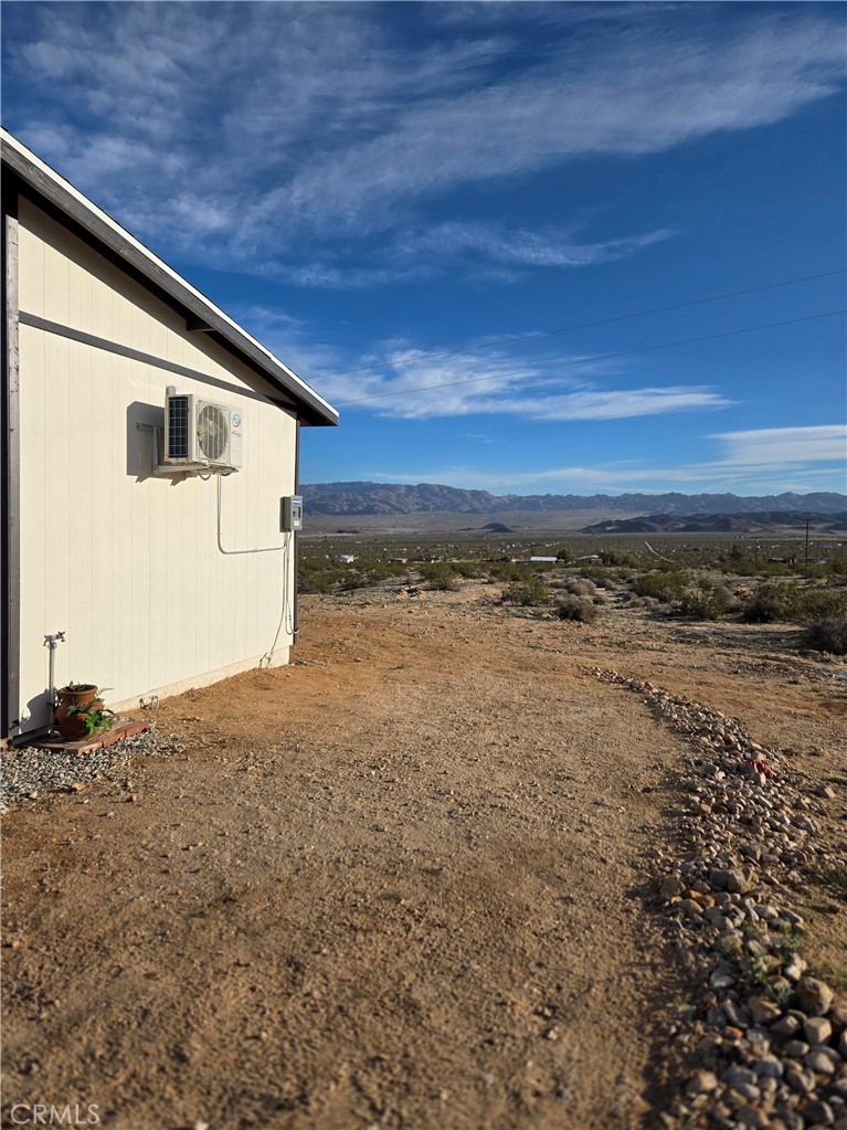 68243 Pioneer Trail