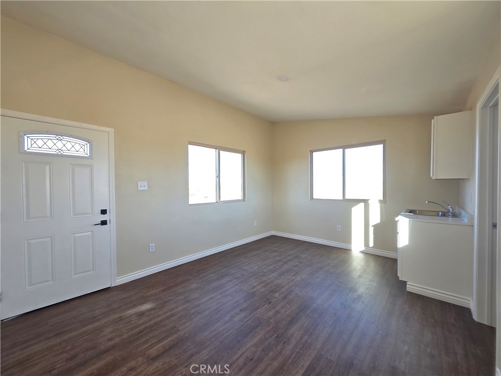 68243 Pioneer Trail