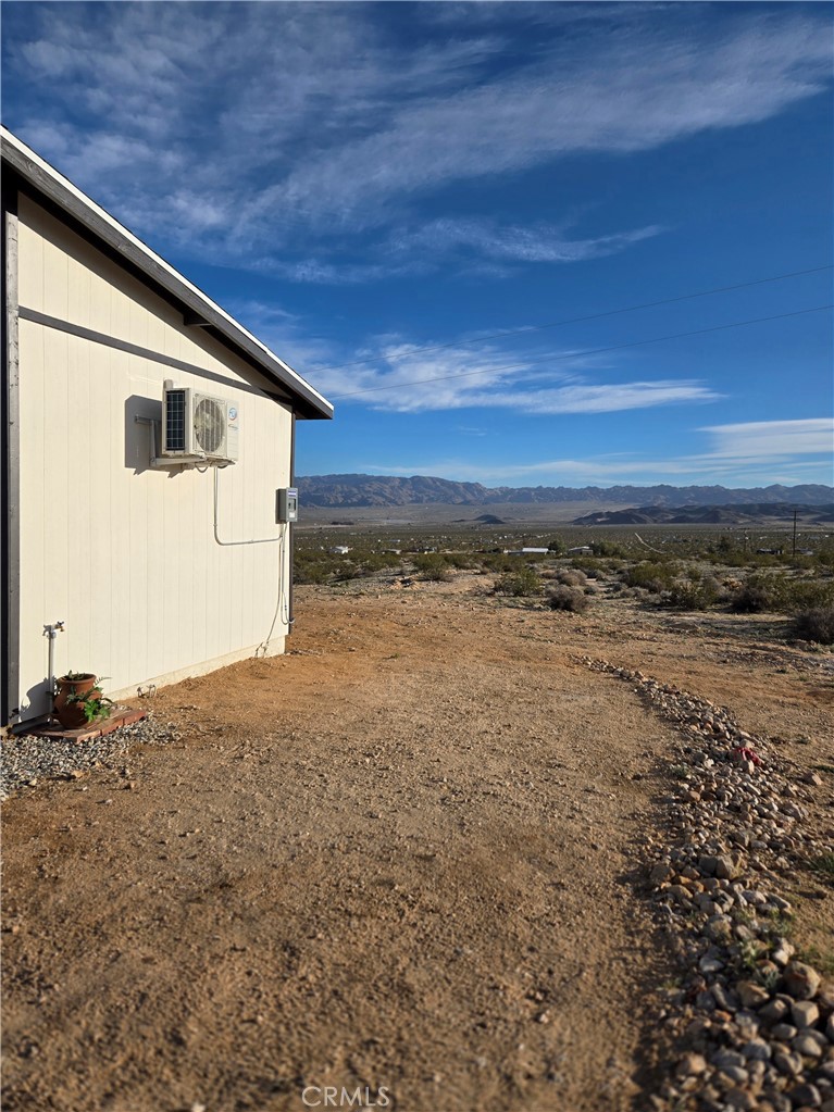 68243 Pioneer Trail