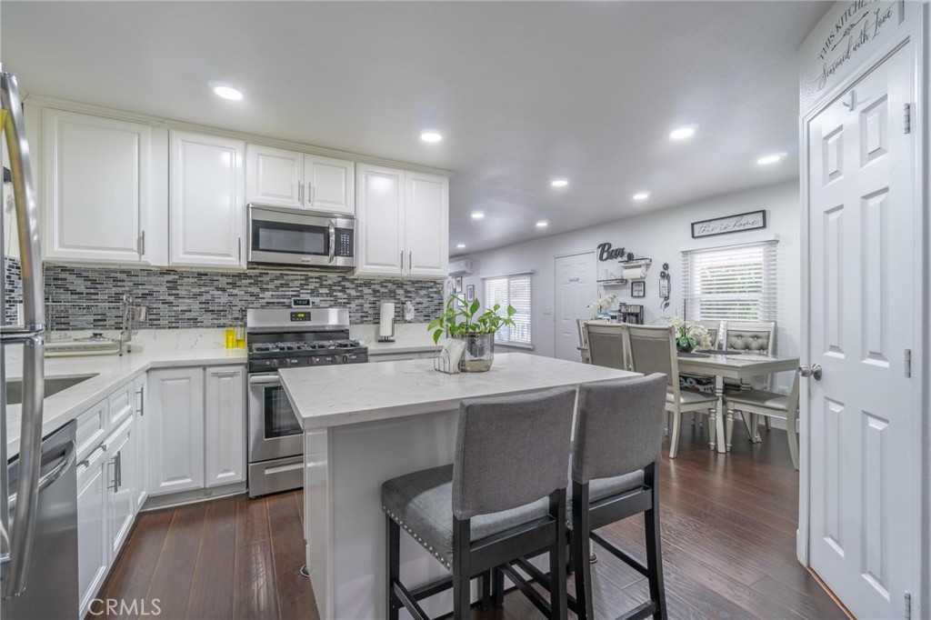 22111 Newport Avenue Unit: 98