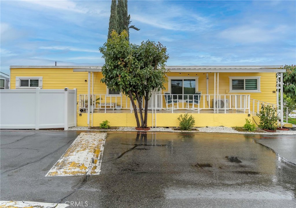 22111 Newport Avenue Unit: 98