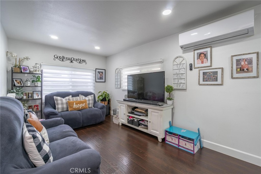 22111 Newport Avenue Unit: 98