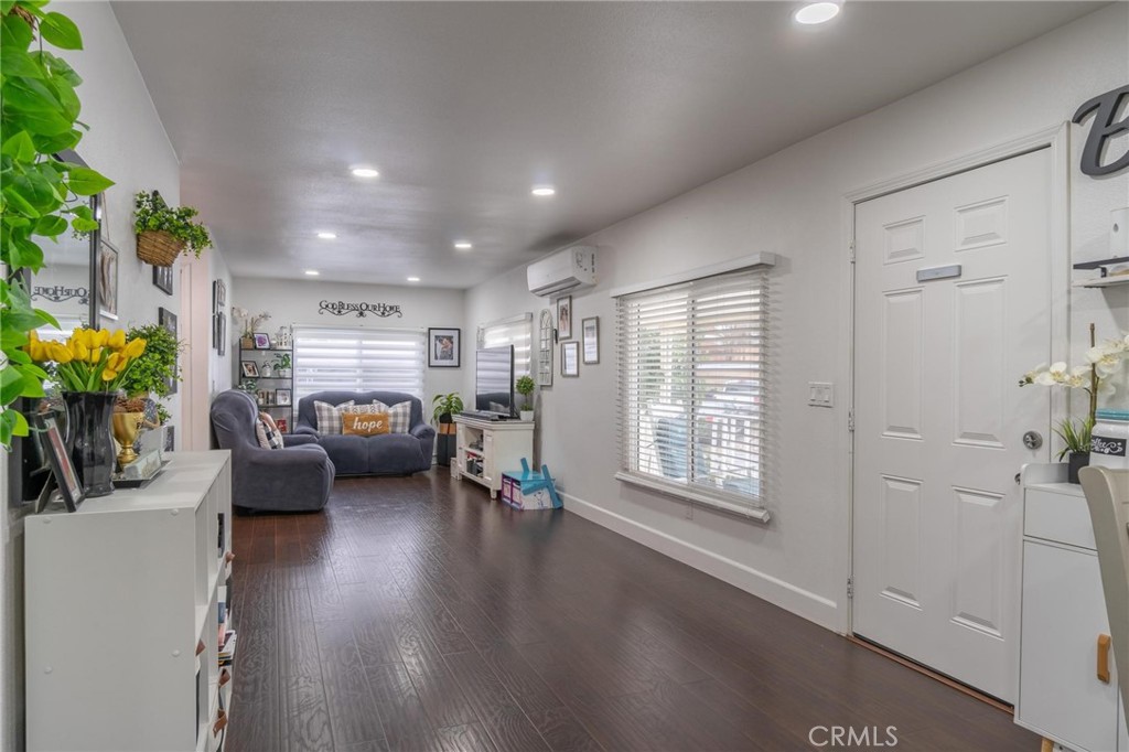 22111 Newport Avenue Unit: 98