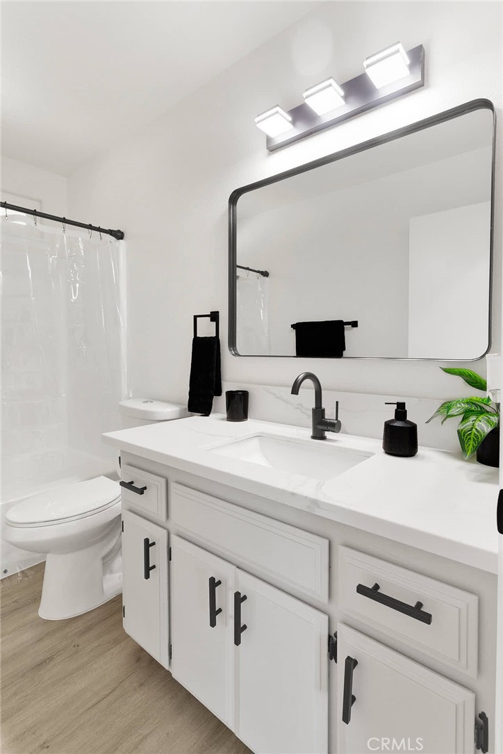 17775 Hackberry Street