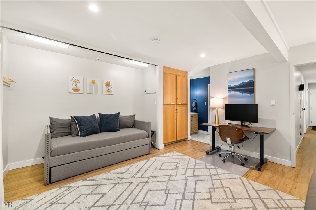 321 Ski Way 199