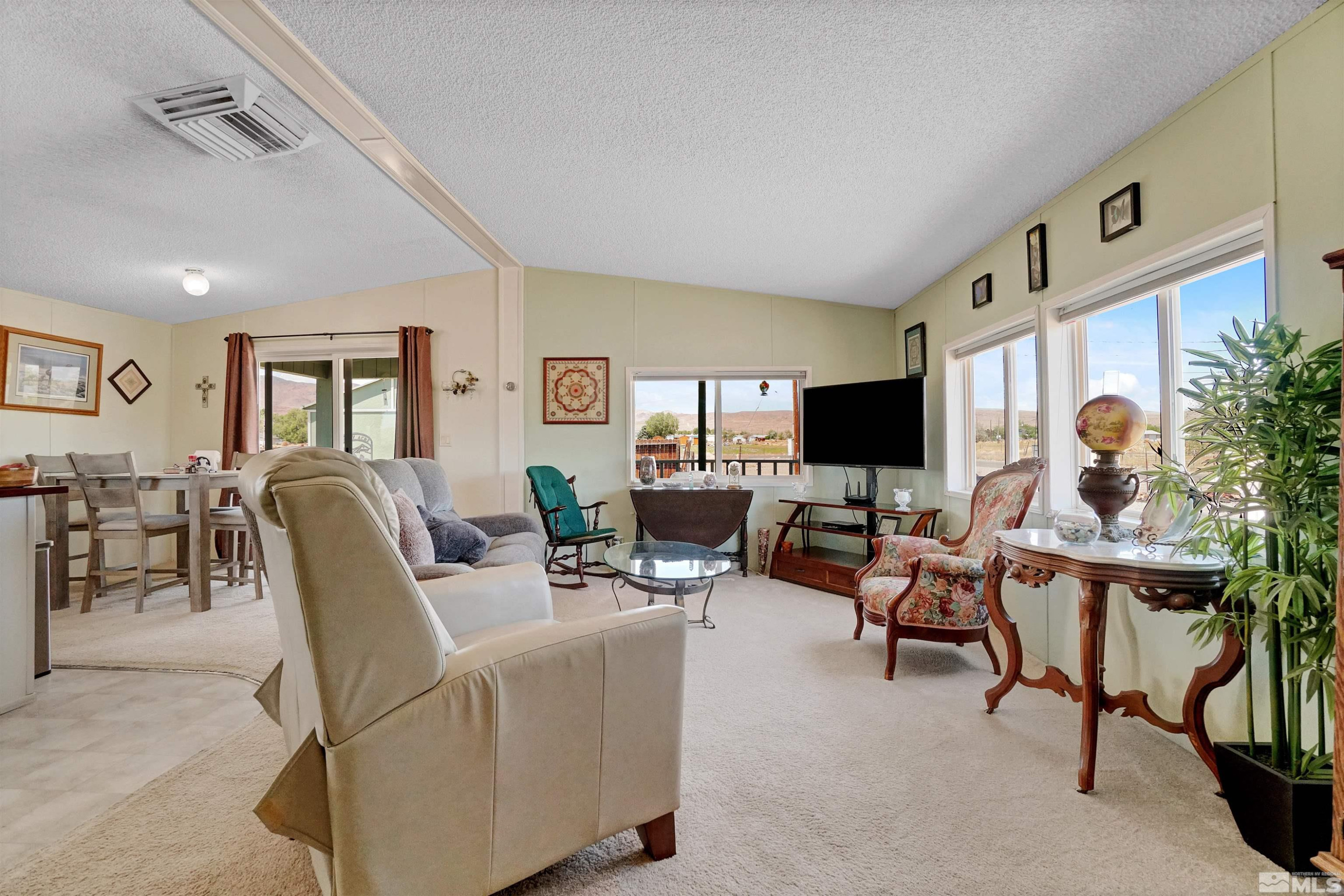 5295 Meadow Lane