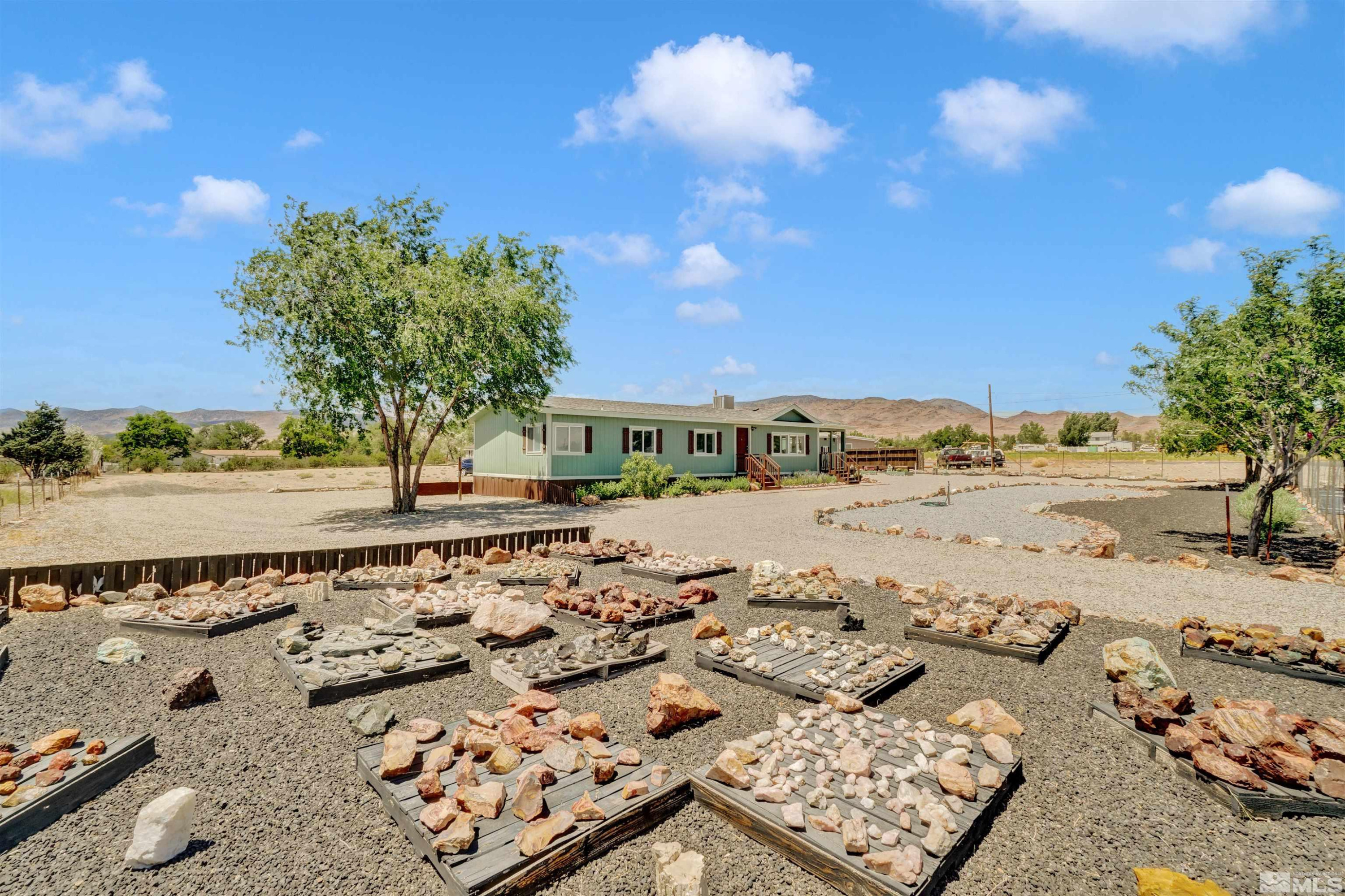 5295 Meadow Lane