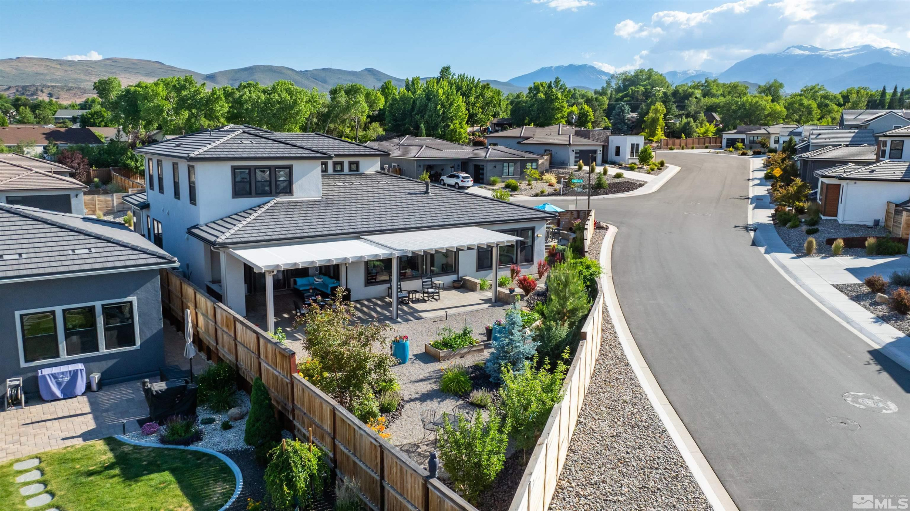 961 Solarium Drive