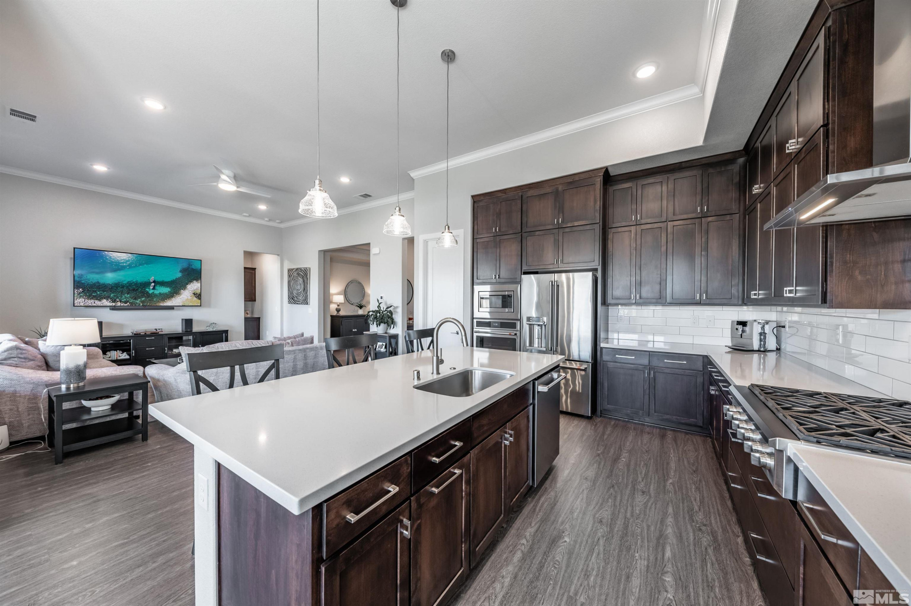 955 Solarium Drive