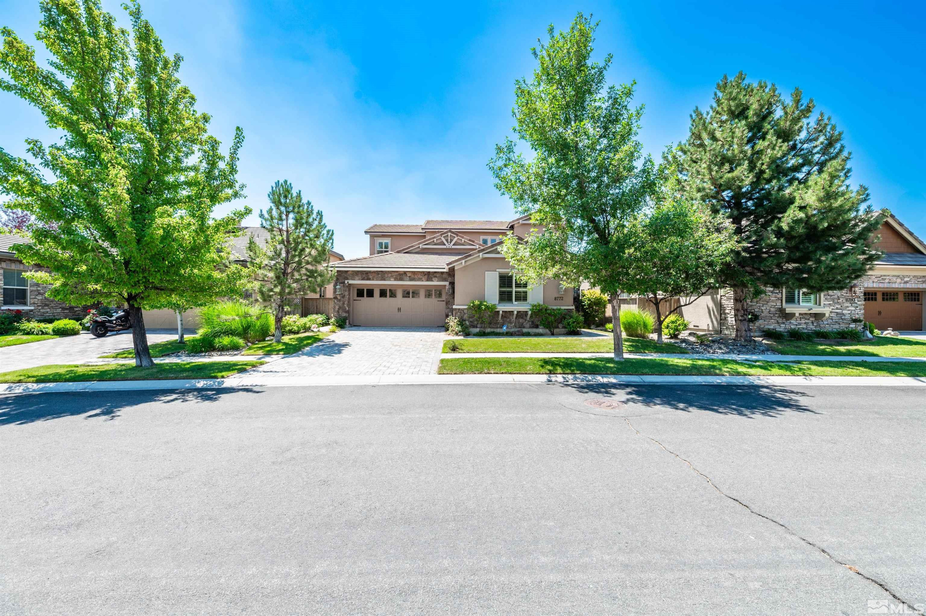 8772 Lynrock Circle