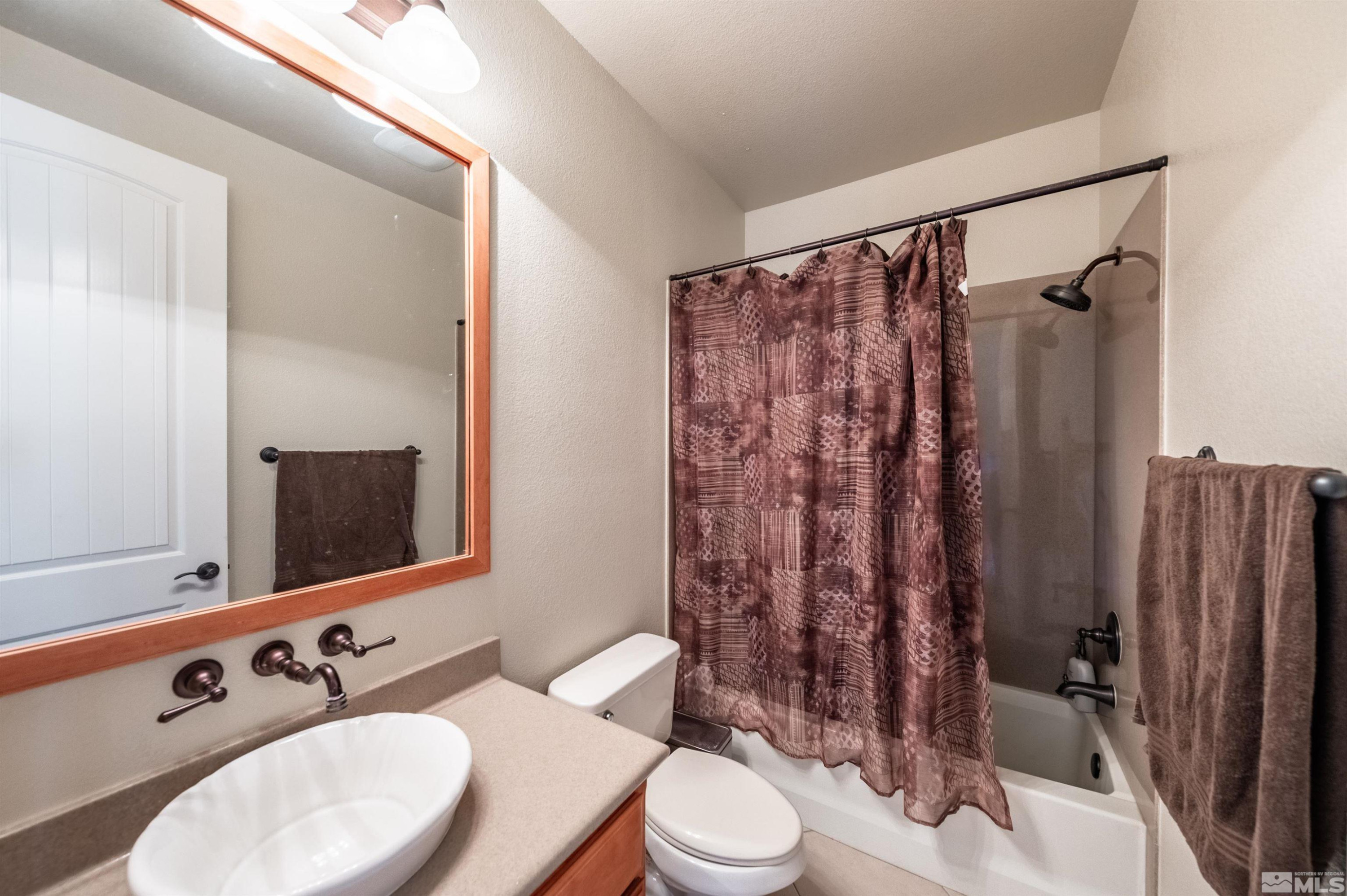 8772 Lynrock Circle