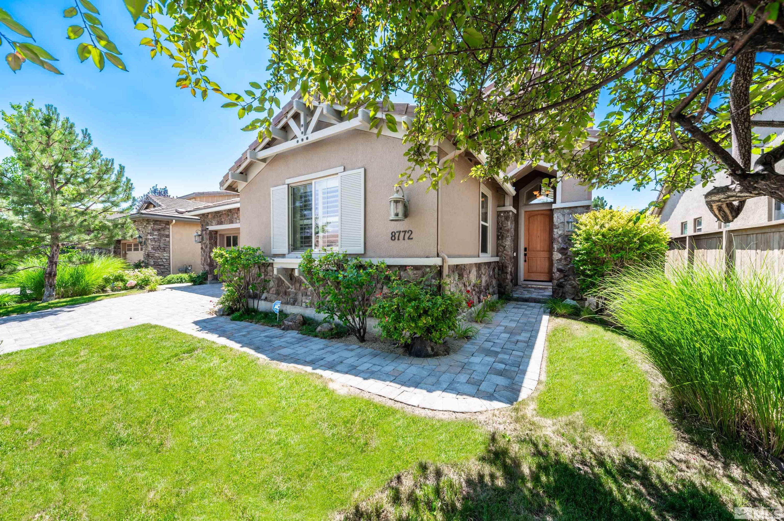8772 Lynrock Circle
