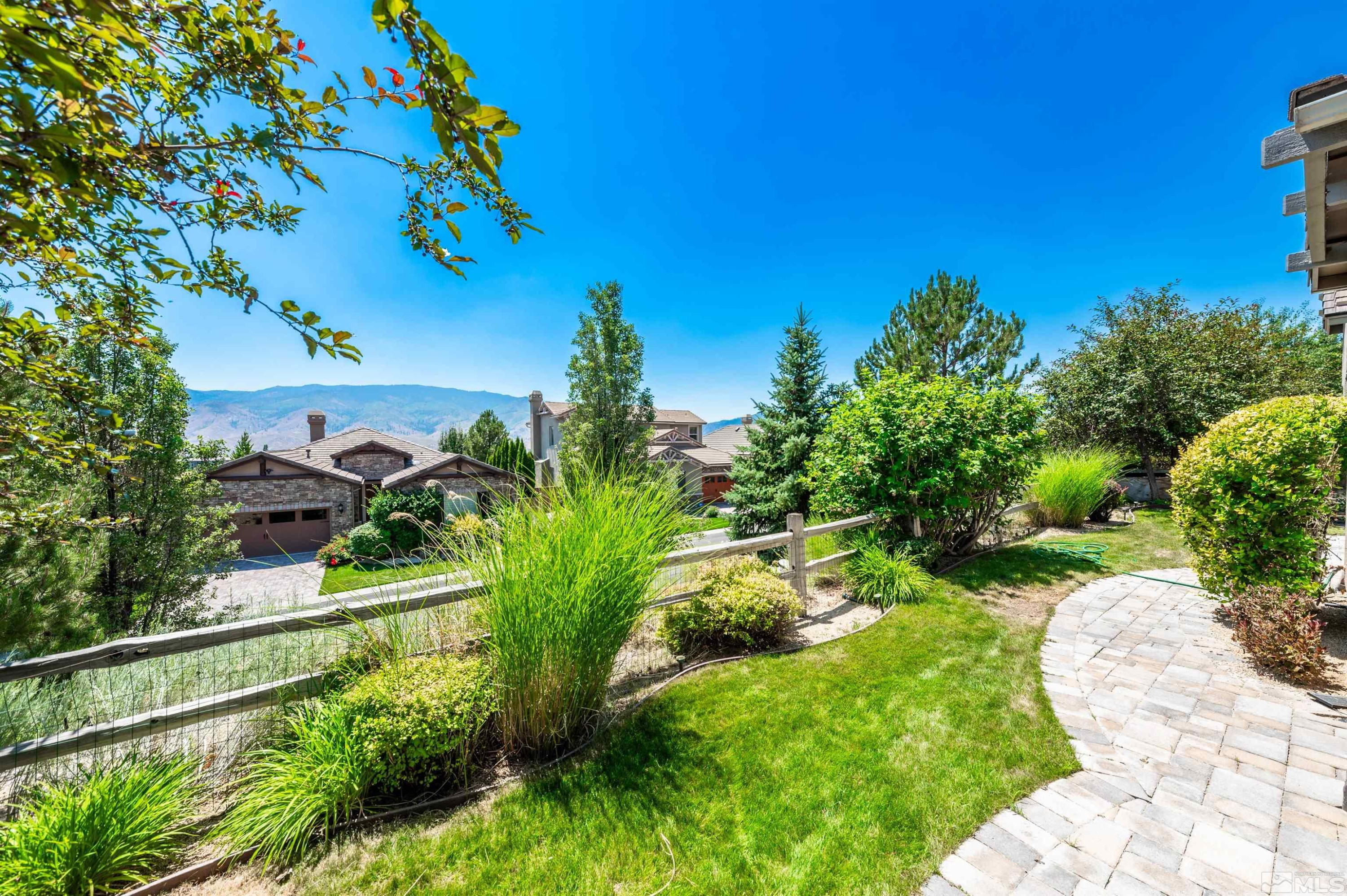 8772 Lynrock Circle