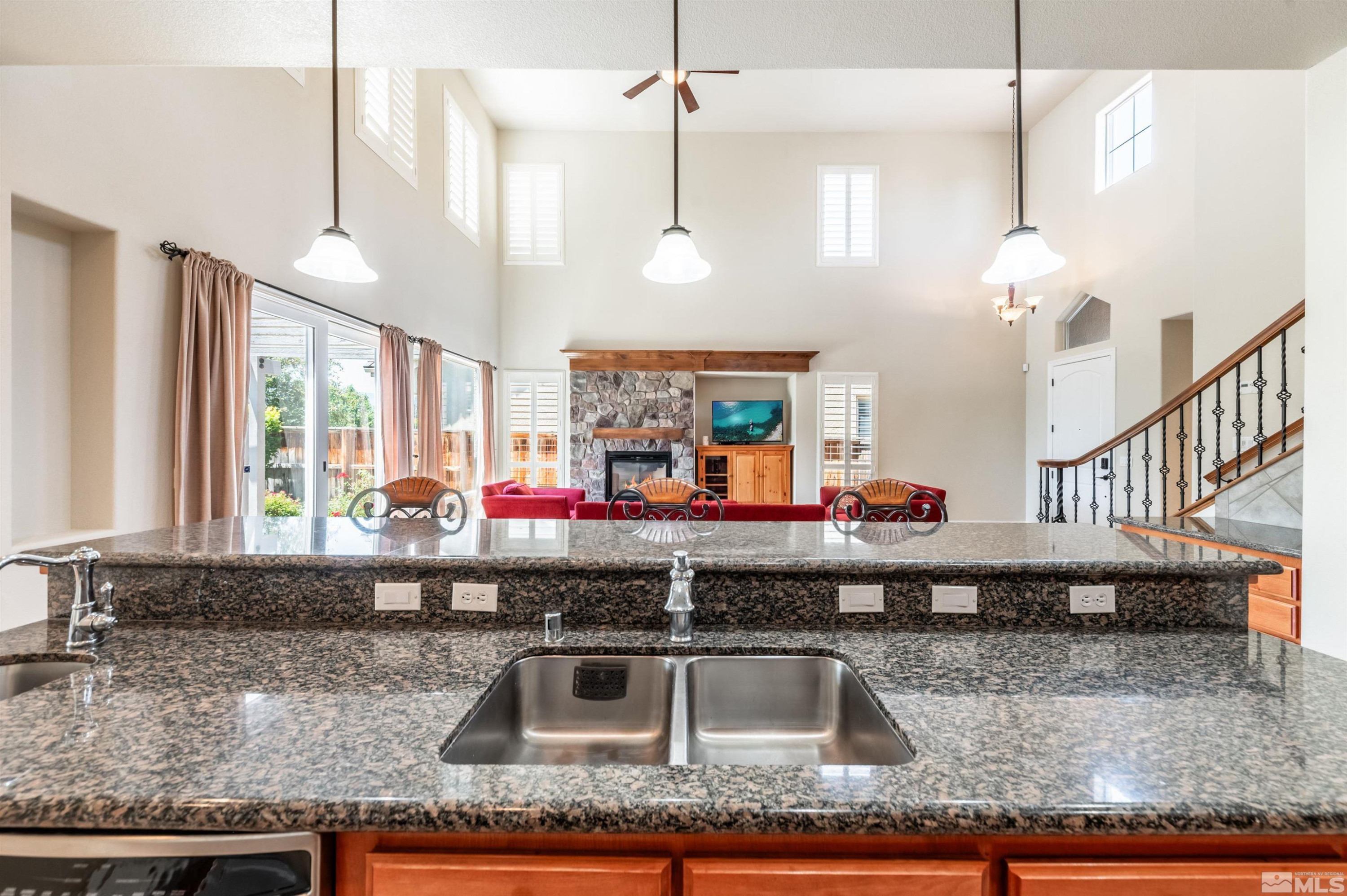 8772 Lynrock Circle