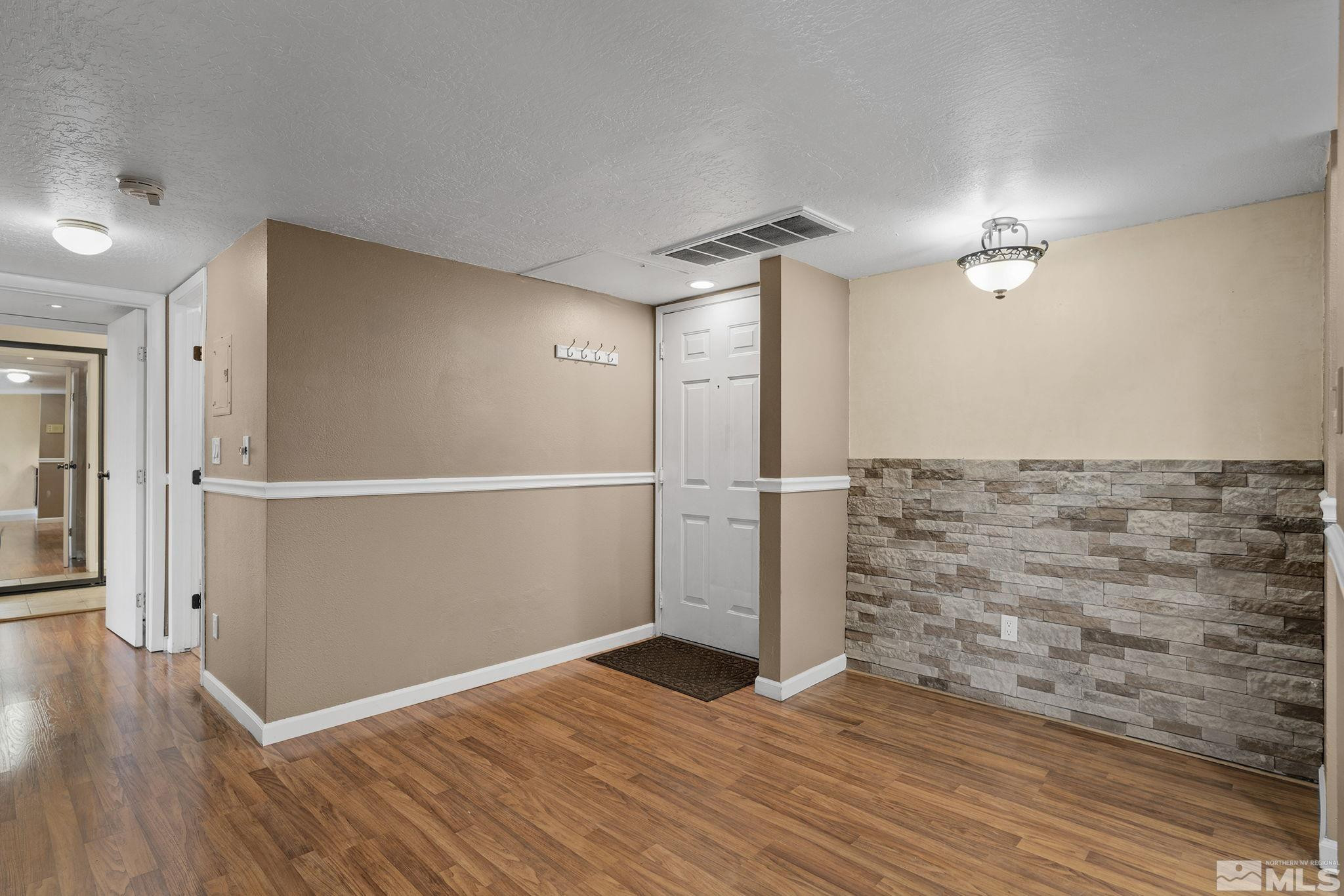 2555 Clear Acre Lane 83-2