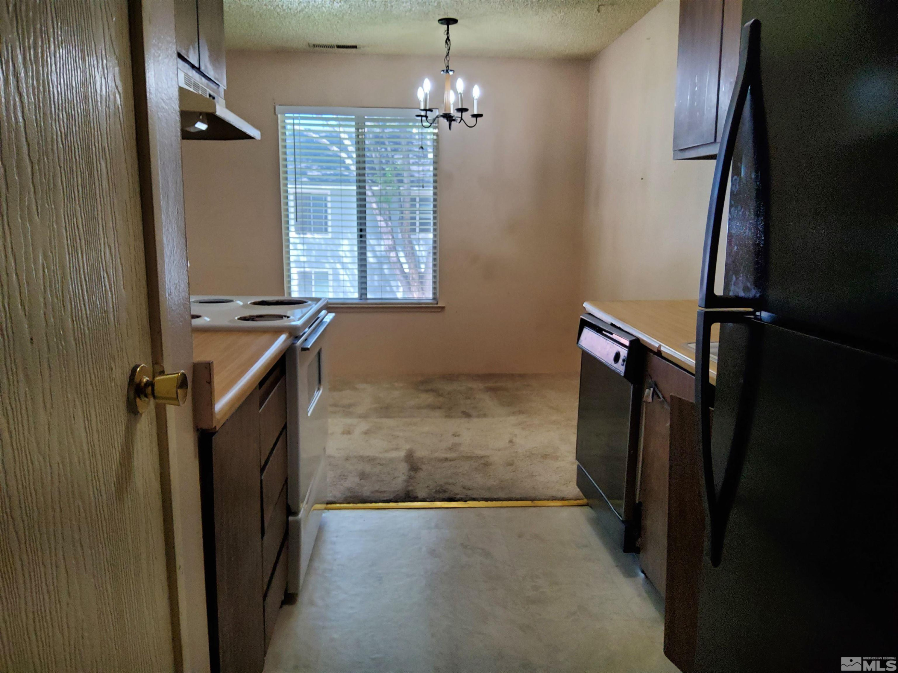 4604 Neil Road 148